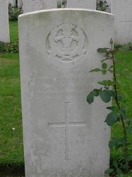 2.grave for e hincks